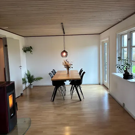 Feriehus I Fynshav Casa de Férias *